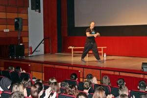 STARA &Scaron;KOLA KREKA - IZ TAME U SVJETLO